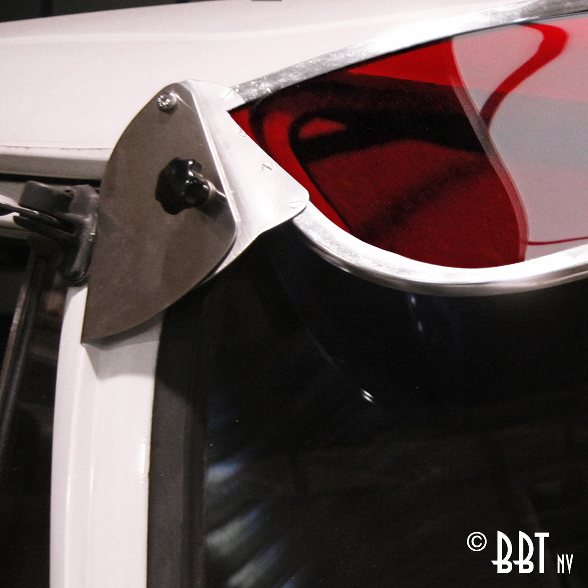 Zonnescherm, rood detail — T2