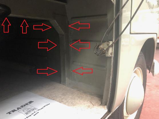lengte balken set onder laadbed pick-up (enkel/dubbel cabin) detail — T1, T2