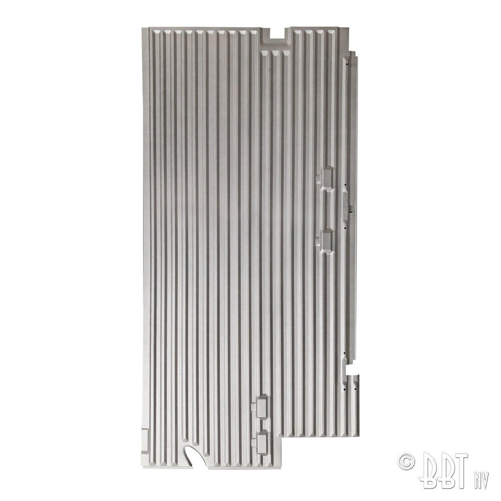 Vloerplaat laadruimte, links, enkel cabin, met laadklep detail — T1