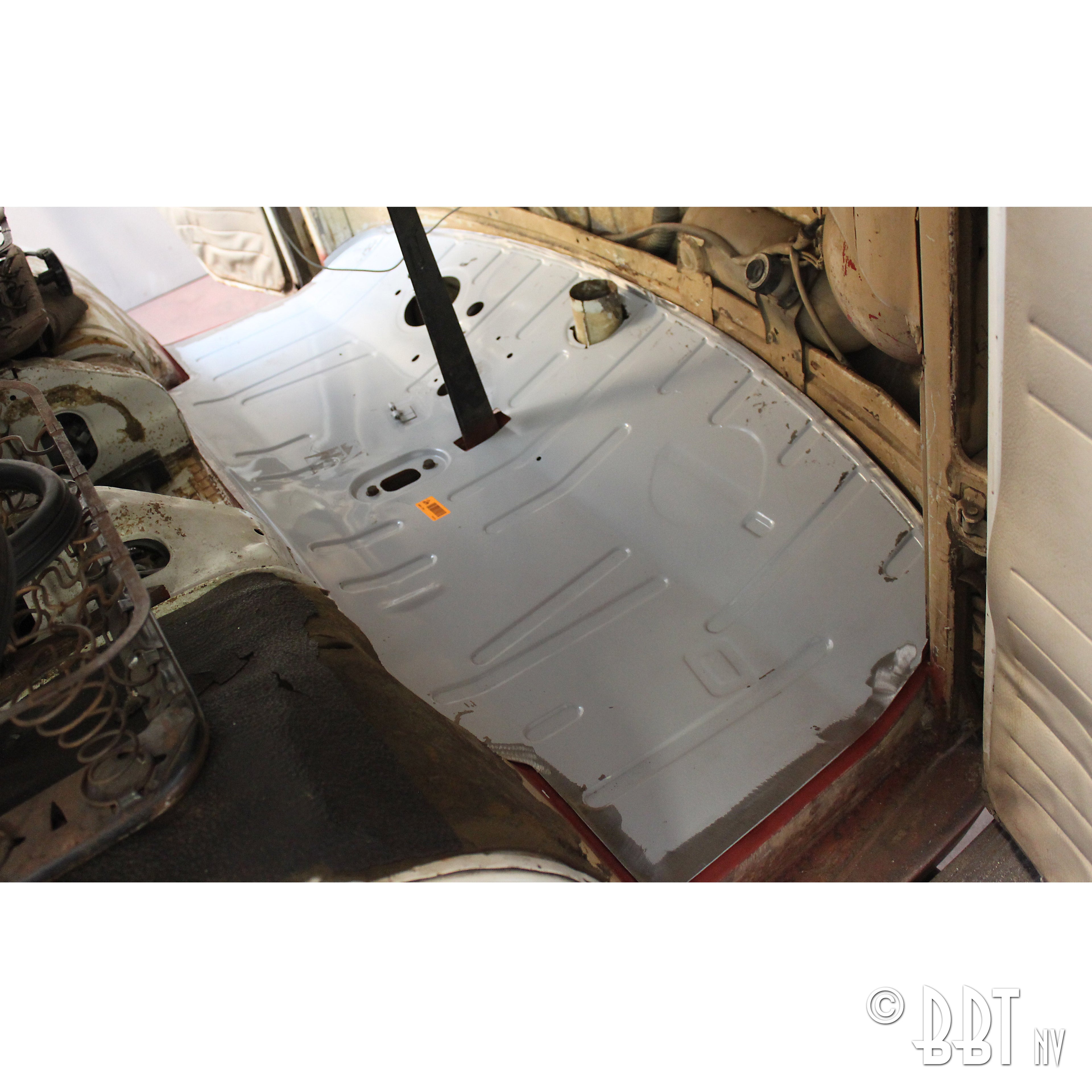 Vloerplaat cabine, compleet detail — T2