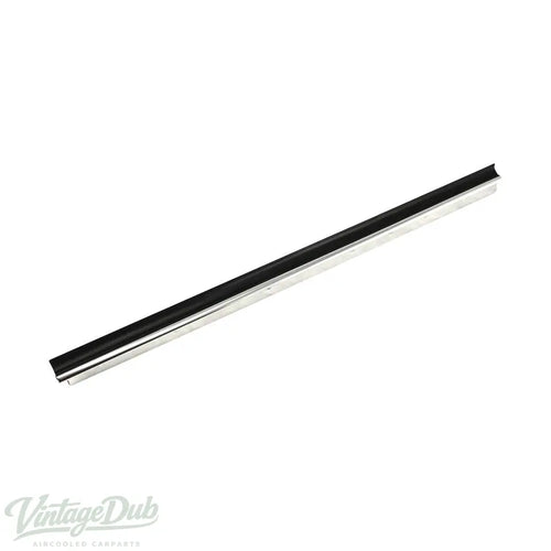 Ruitlikker zijruit buitenk. chroom + rubber, per stuk, links detail — Kever