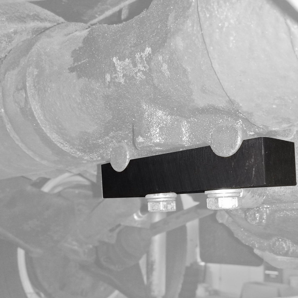 Beugel versnellingsbak rubber op chassis detail — T2