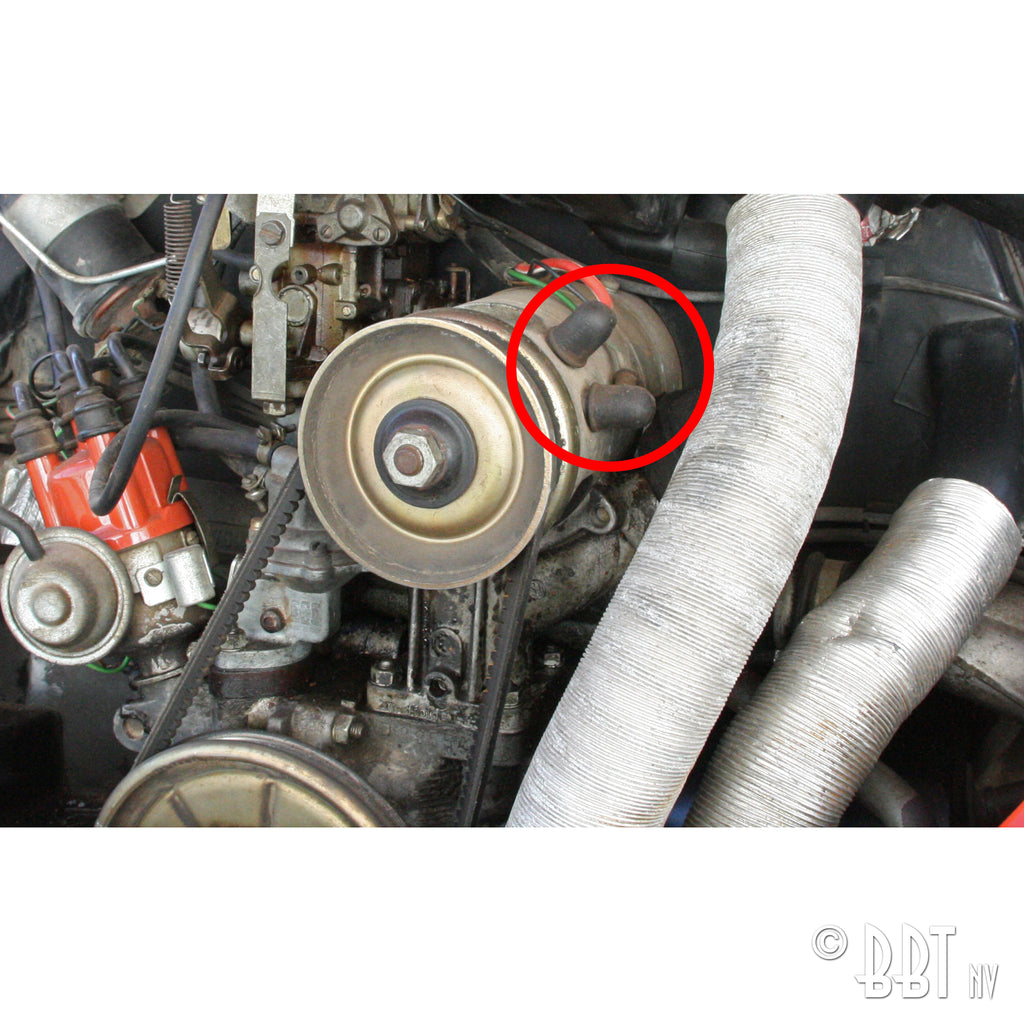 Rubber dop voor dynamokabel aansluitingen D+ en DF, 12V detail — T1, T2, Kever, KG