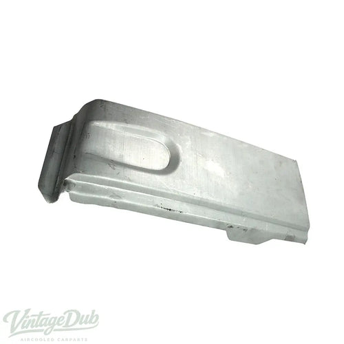 Achterhoek rechts – VW T3 Bus – OEM 251 813 358 – detail 2