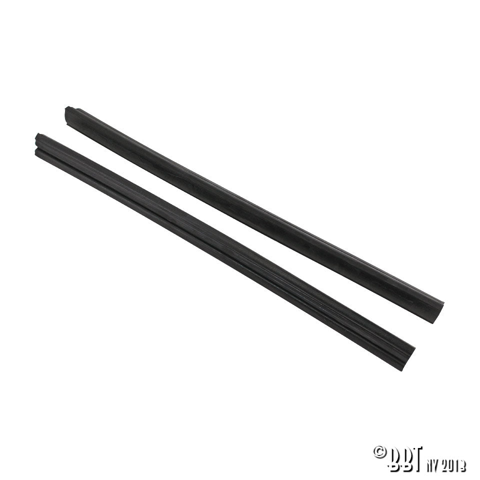 Rubber tussen deur en voorruitframe, per paar voor Kever — VintageDub