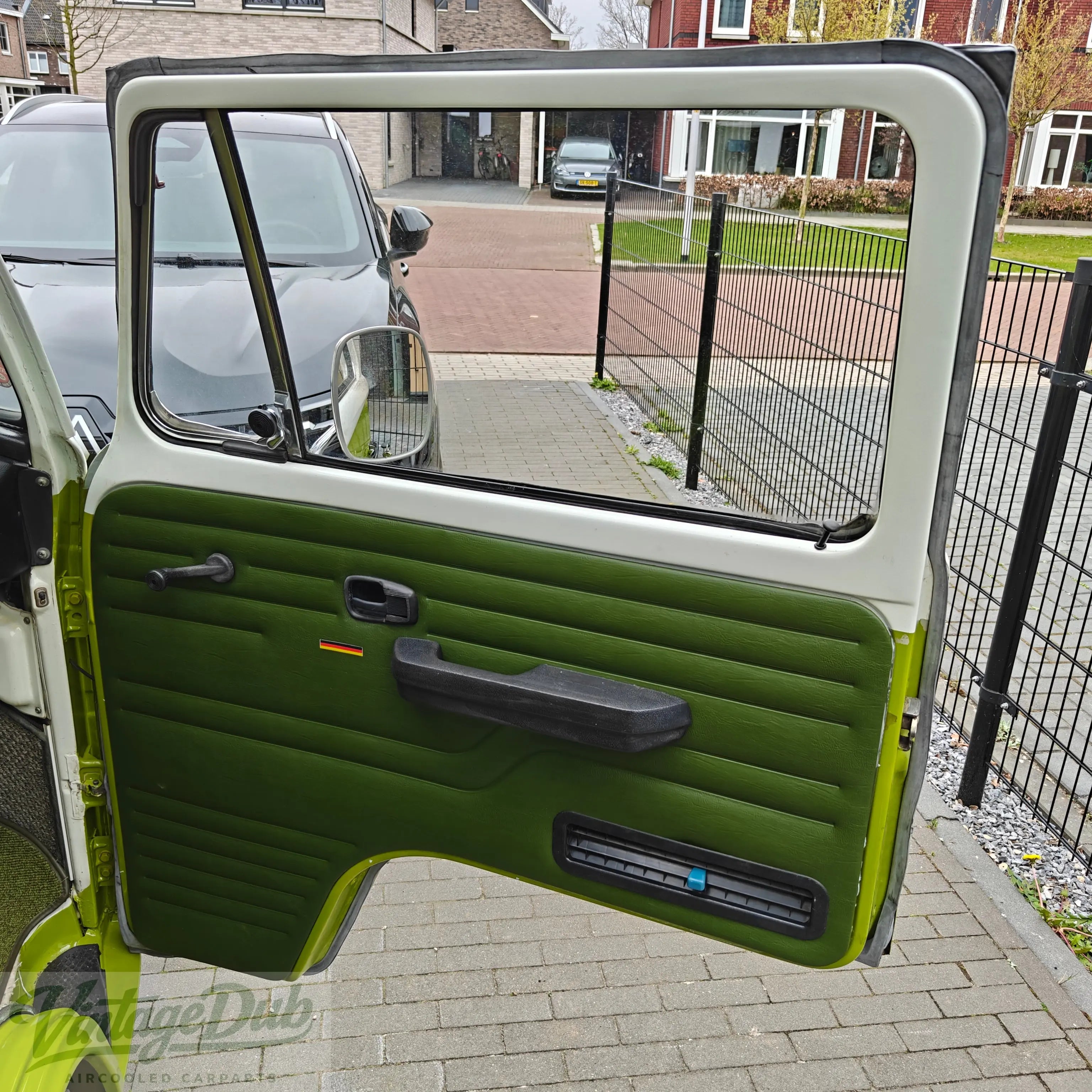 VW T2 68-79 deurrubber 68-79 rechts duitse kwaliteit VEWIB VEWIB