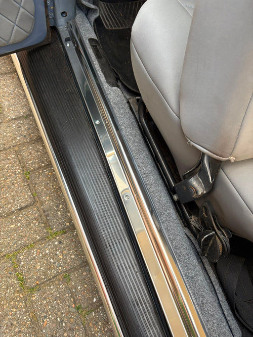 VW Beetle | Sill protector, stainless steel | 000 063 101A